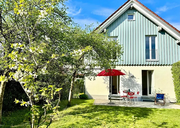 別荘 's Sommerhaeusle - Gemuetlich Und Modern Mit Garten In リンダウ